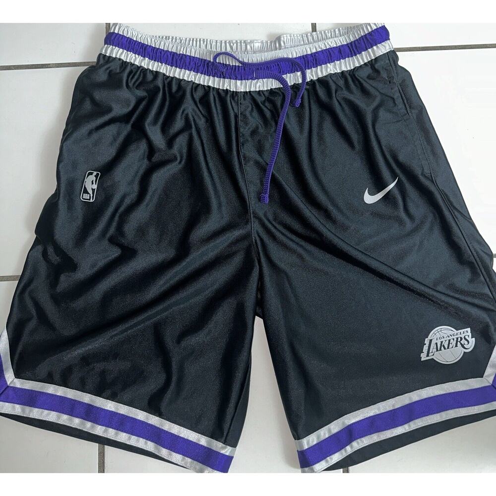 LOS ANGELES LAKERS NIKE COURTSIDE NBA SHORTS 'Chrome' Sz XL